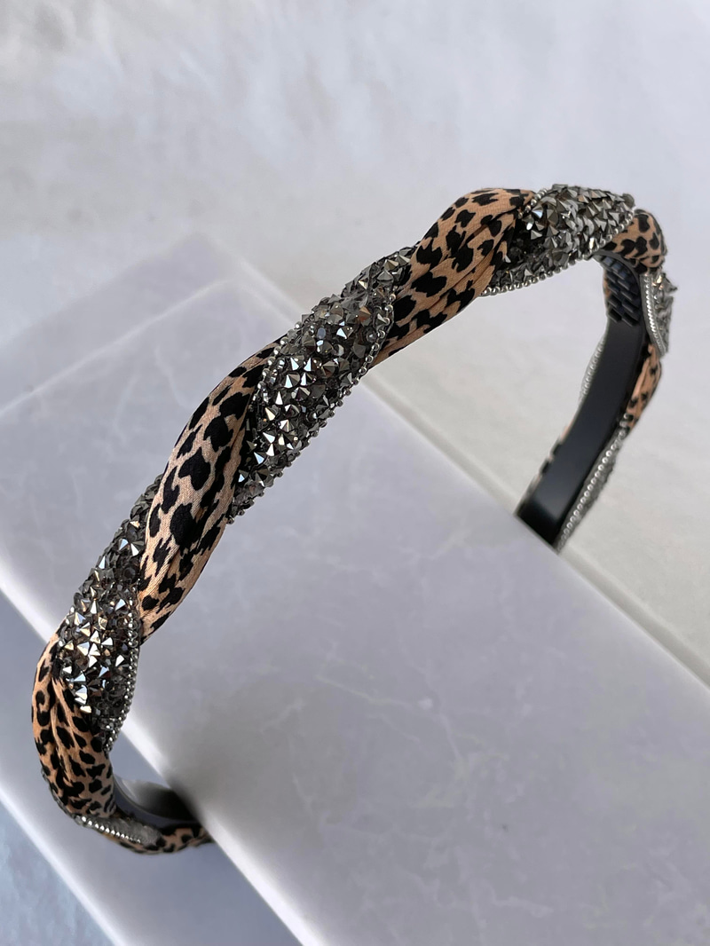 Kristal Füme Taşlı Burgu Leopar Taç Bej