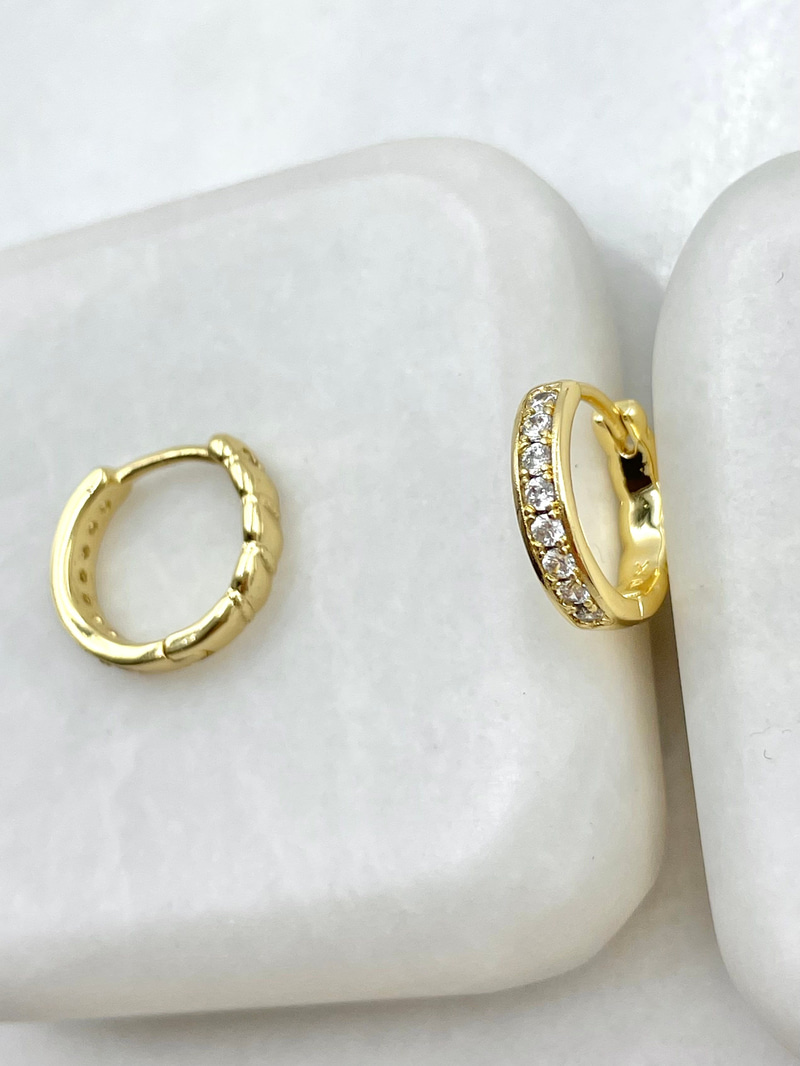 Özel Seri Gold Kenarlı Gömme Taşlı Küpe Gold