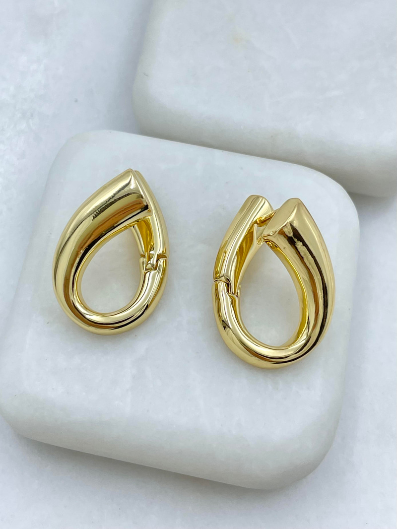 Altın Kaplama Bombe Kıvrım Model Küpe Gold