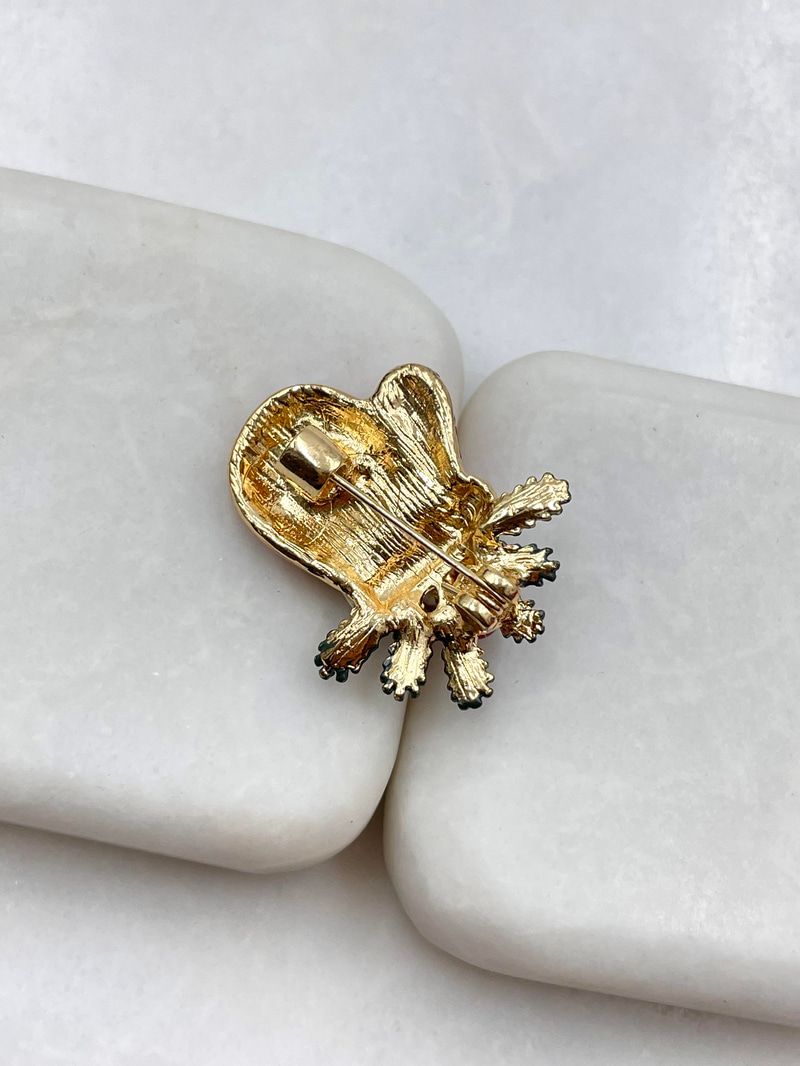 Pullu Eldiven Broş Gold