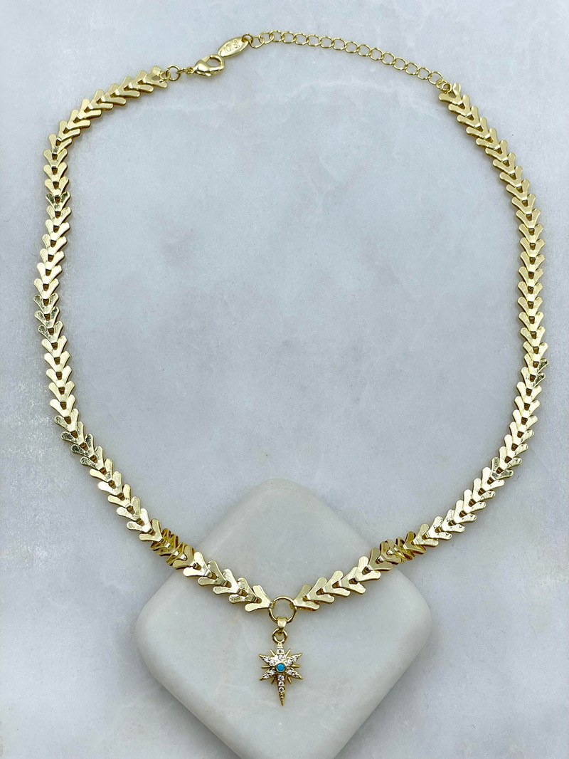 Altın Kaplama Kuzey Yıldız Sallantılı Balık Sırtı Kolye Gold