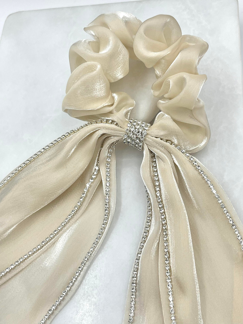 Kristal Taşlı Tül Scrunchie Toka Krem