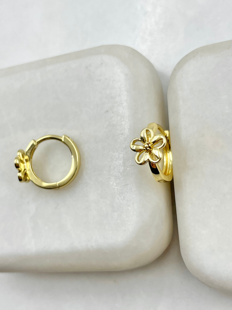 Özel Seri Minimal Çiçek Halka Küpe Gold