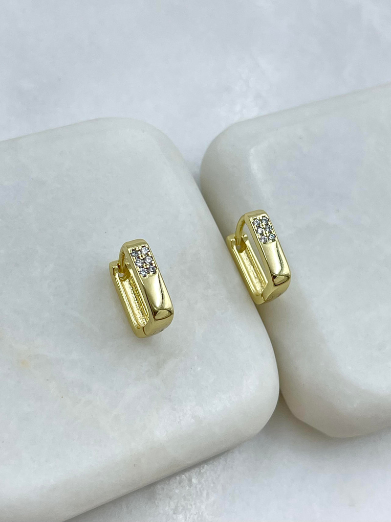 Özel Seri Gömme Taşlı Köşeli Minimal Kare Küpe Gold