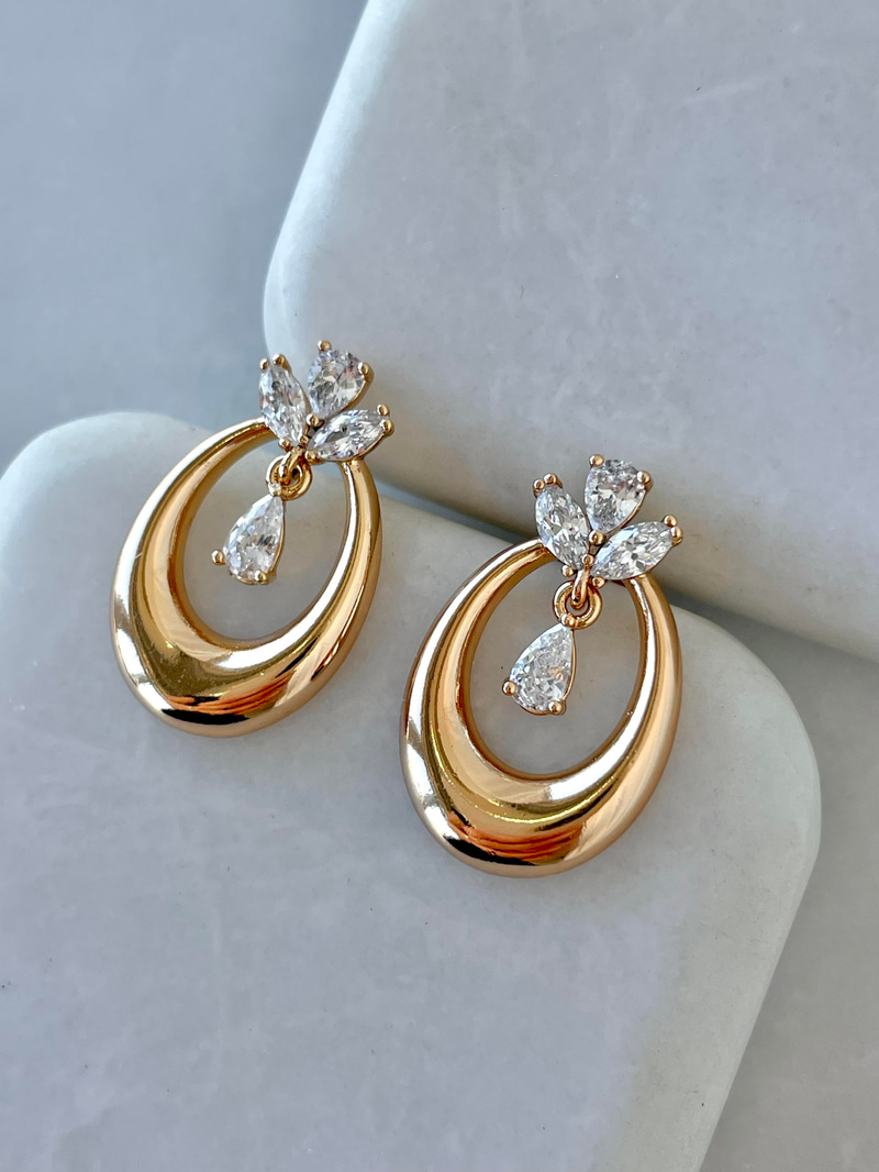 Özel Seri Kristal Taşlı Oval Küpe