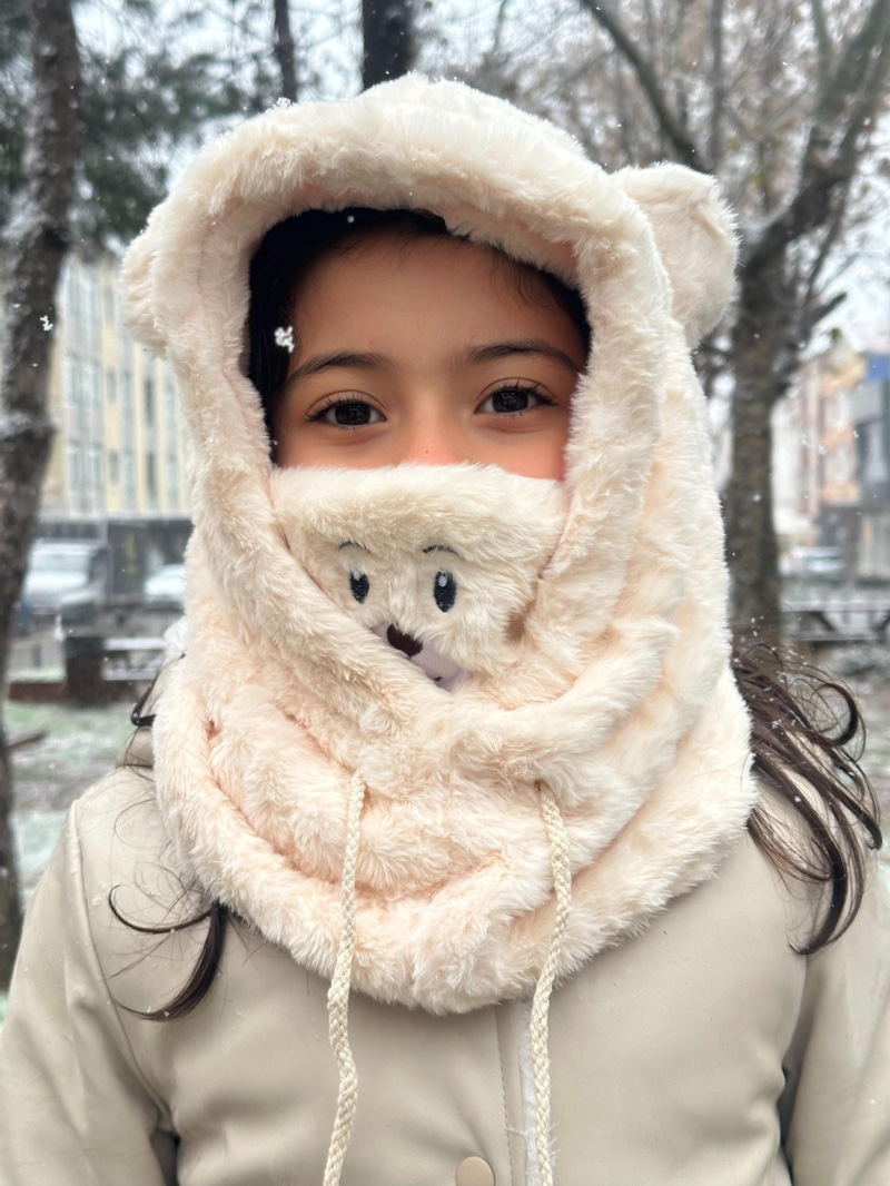 Peluş Ayıcık Kulaklı Şapka Bej