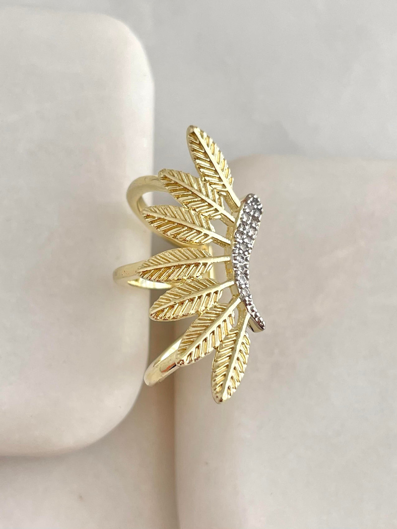Altın Kaplama Yaprak Model Çift Renk Kıkırdak Küpe Gold