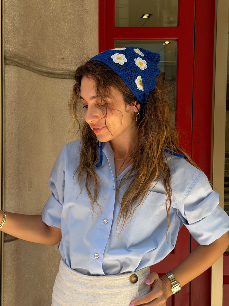 Papatya Desenli Daire Köşeli Bandana Lacivert