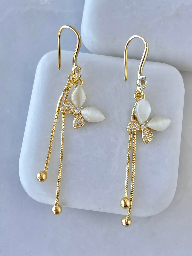 Altın Kaplama Opal Taşlı Kelebek Sallantılı Küpe Gold
