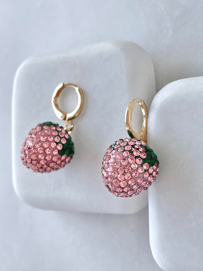 Altın Kaplama Kristal Taşlı Pembe Çilek Sallantılı Küpe Gold