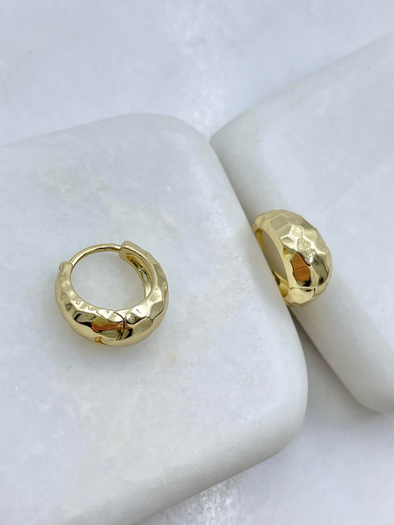 Özel Seri Yansımalı Bombe Küpe Gold