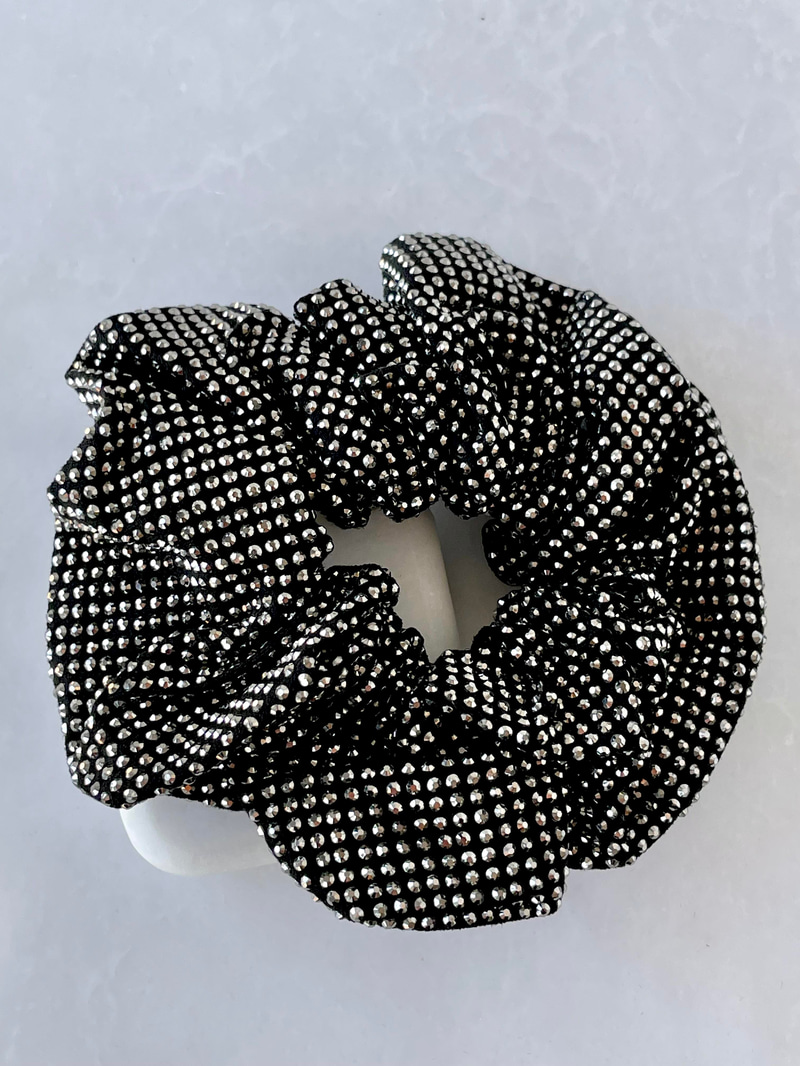 Parlak Taşlı Scrunchie Toka Siyah