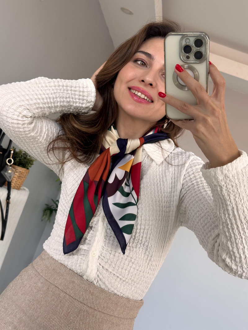 Çiçek Desenli Renkli Saten Fular