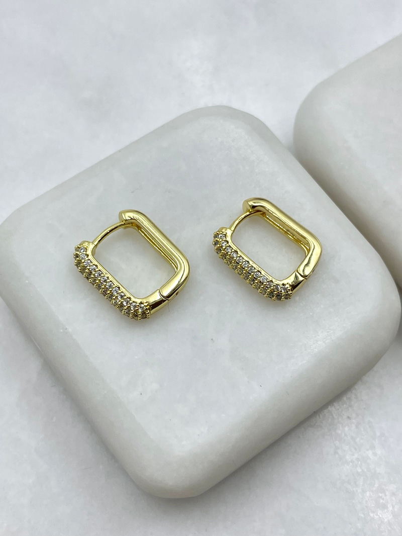 Özel Seri Gömme Taşlı Kare Küpe Gold