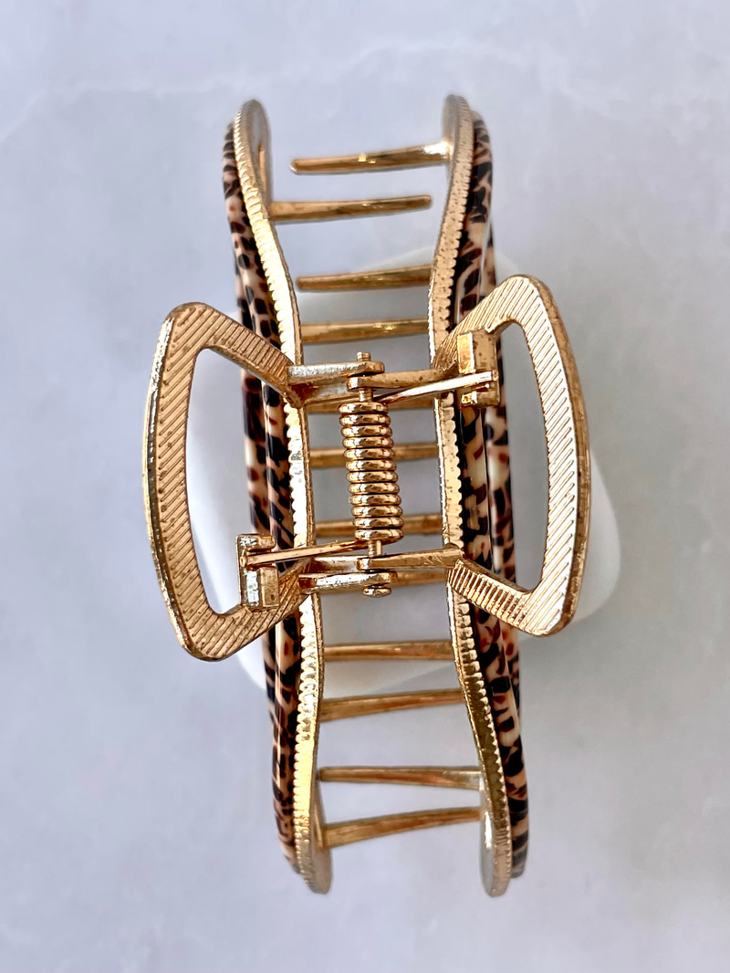 Leopar Desenli Metal Mandal Toka