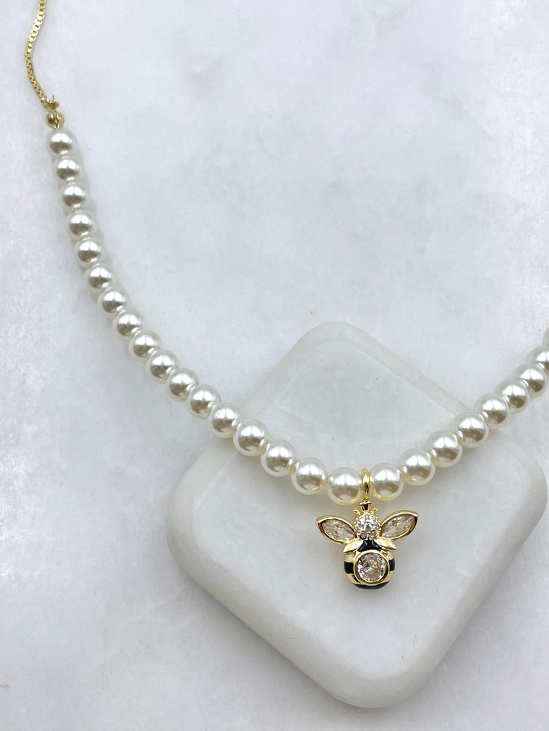İncili Arı Model Asansörlü Kolye Gold
