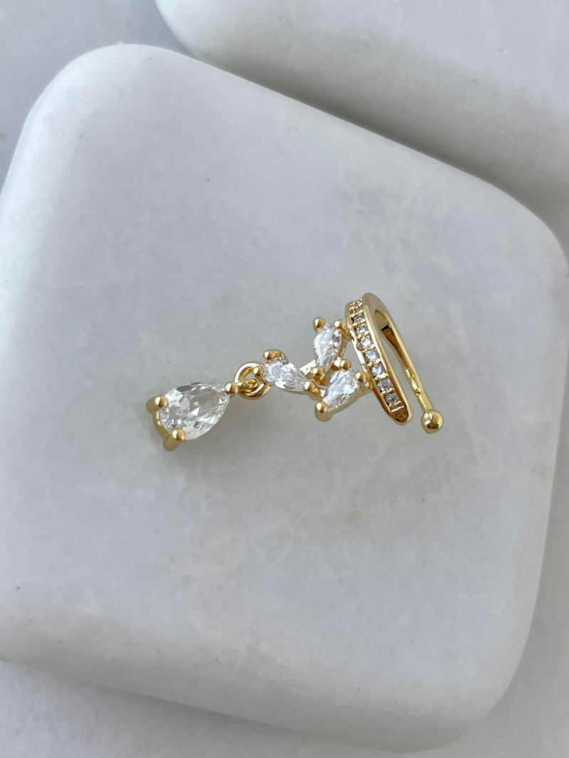 Altın Kaplama Damla Sallantılı Kıkırdak Küpe Gold