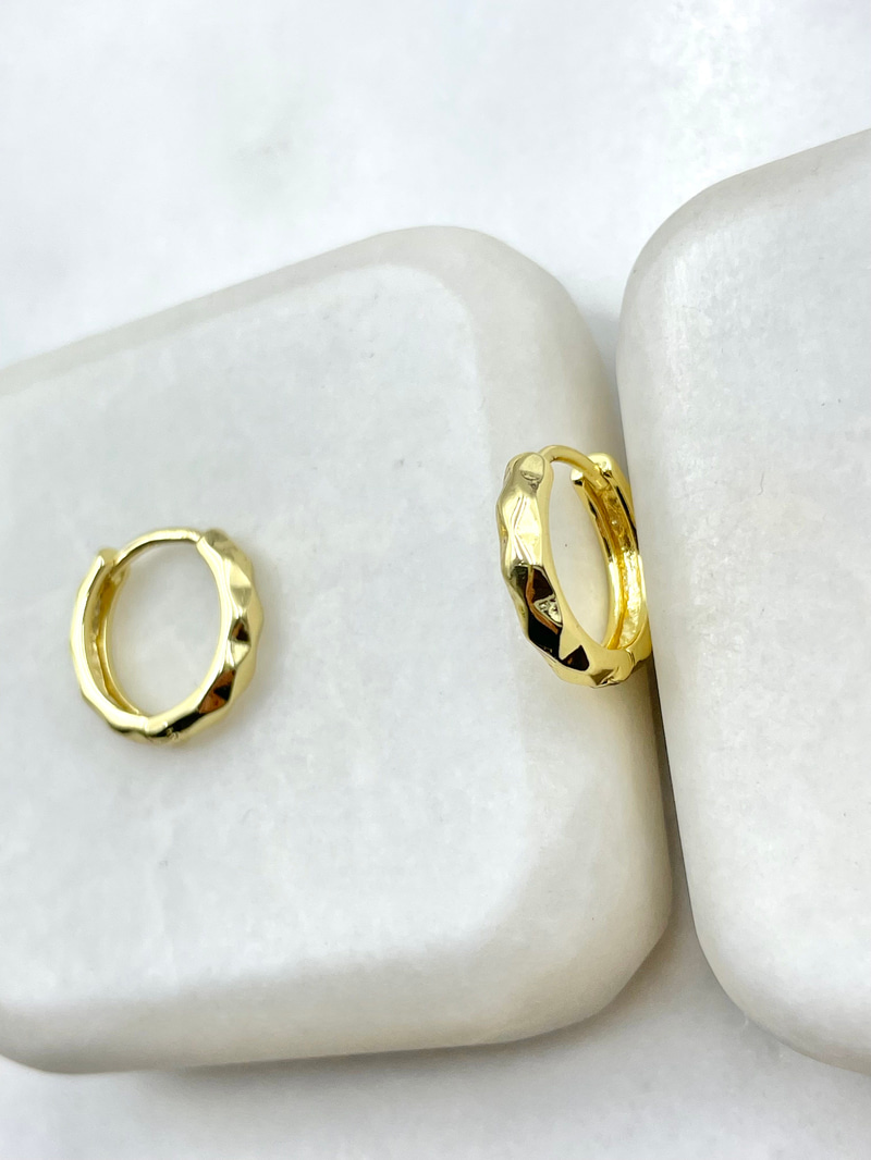 Özel Seri Üçgen Yansımalı Halka Küpe 1.3 cm Gold