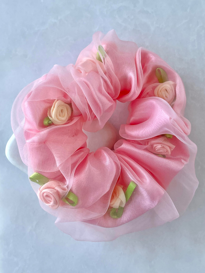Gül Detaylı Organze Tül Scrunchie Toka Pembe