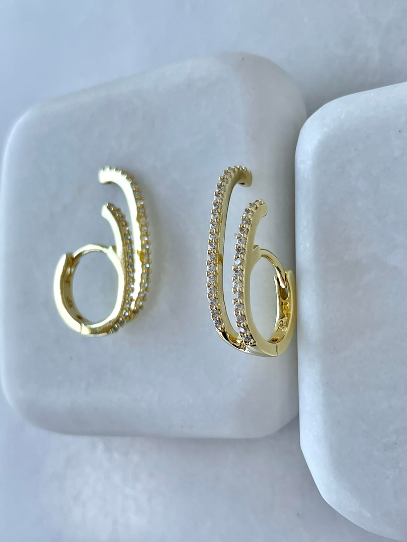 Özel Seri Gömme Taşlı İkili Görünüm Tasarım Küpe Gold