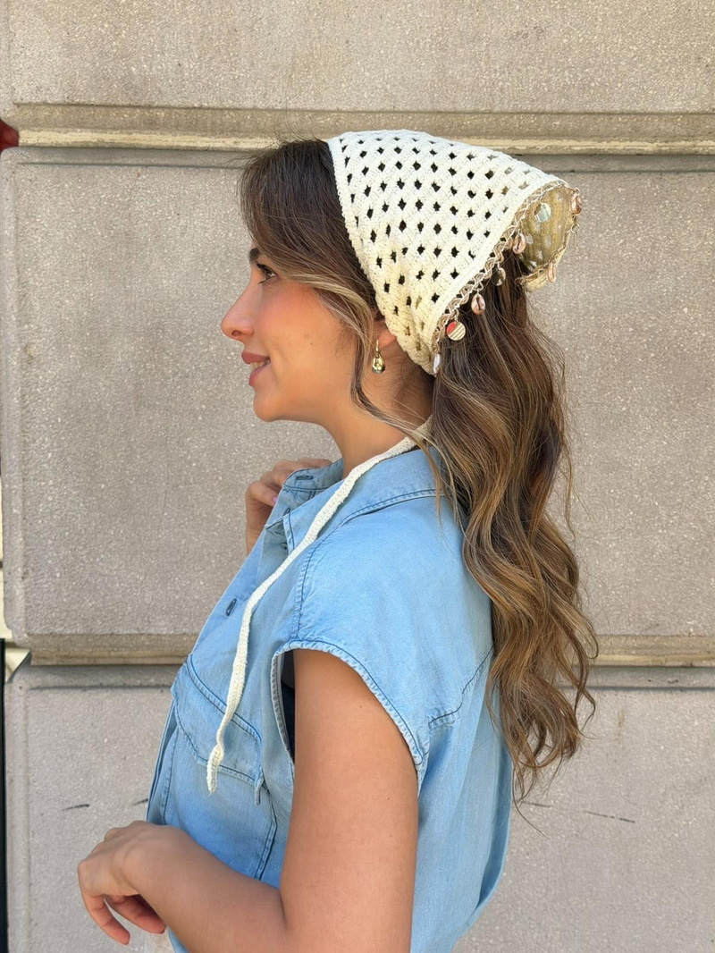 Deniz Kabuğu ve Pul Sallantılı Bandana Krem