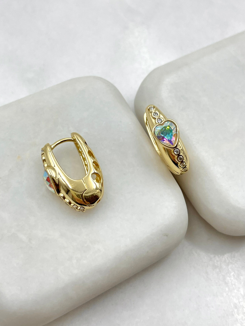 Özel Seri Sıralı Gömme Taş Swarovski Kalp Küpe Gold