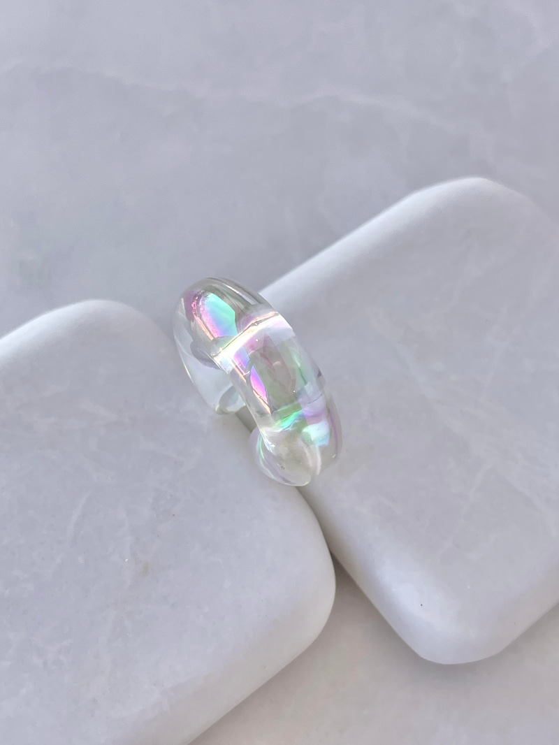 Hologramlı Akrilik Kıkırdak Küpe Beyaz