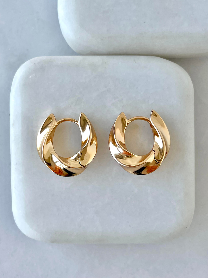 Özel Seri Minik Sarmal Halka Küpe