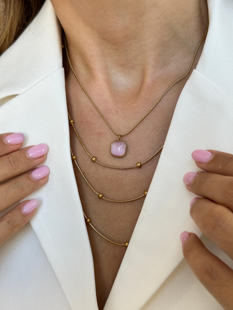 Çelik Kare Opal Taşlı Kolye Pembe-Gold