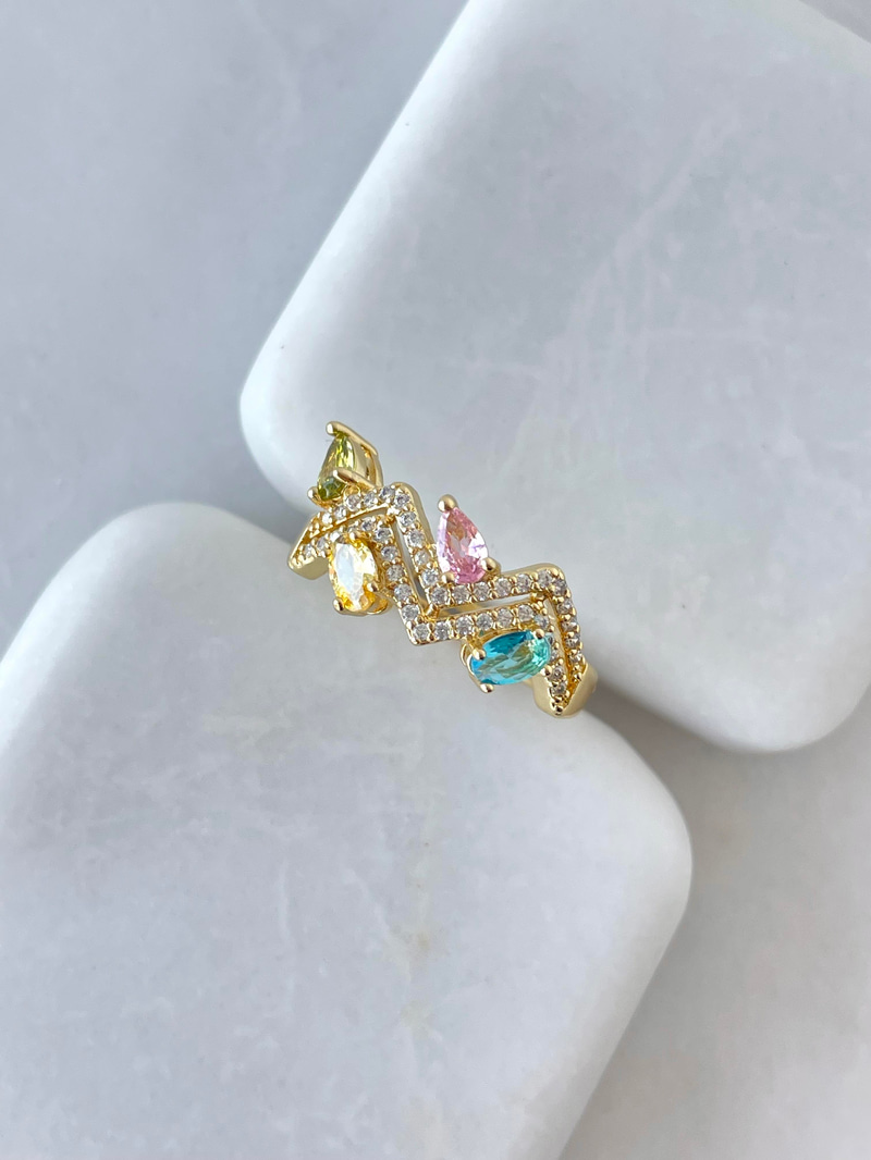 Altın Kaplama Renkli Kristal Taşlı ZikzakYüzük Gold