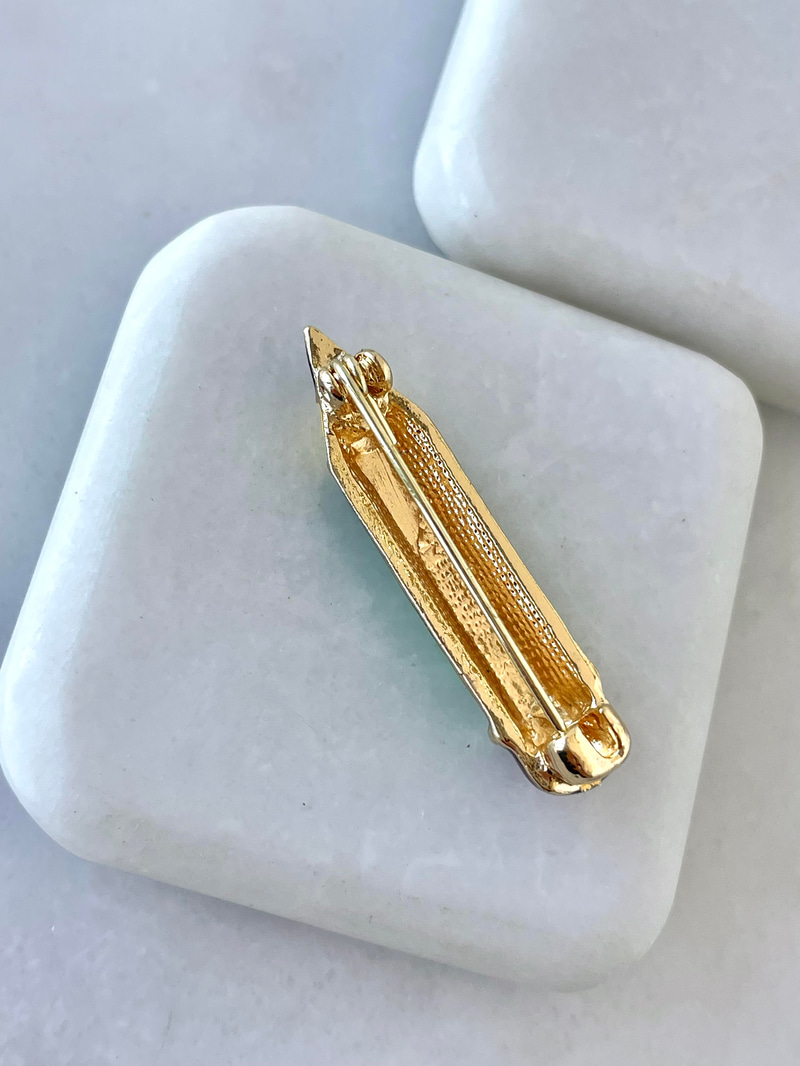 Kalem Broş