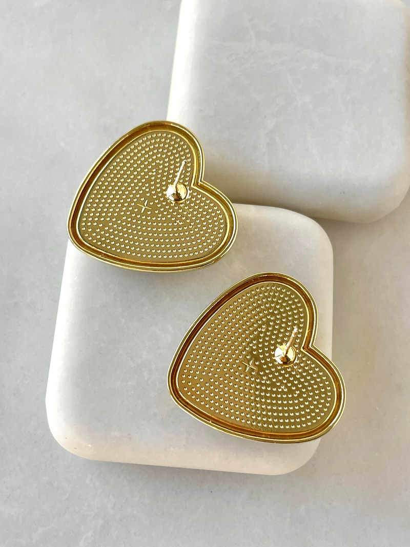 Gold Detaylı Kalp Leopar Küpe