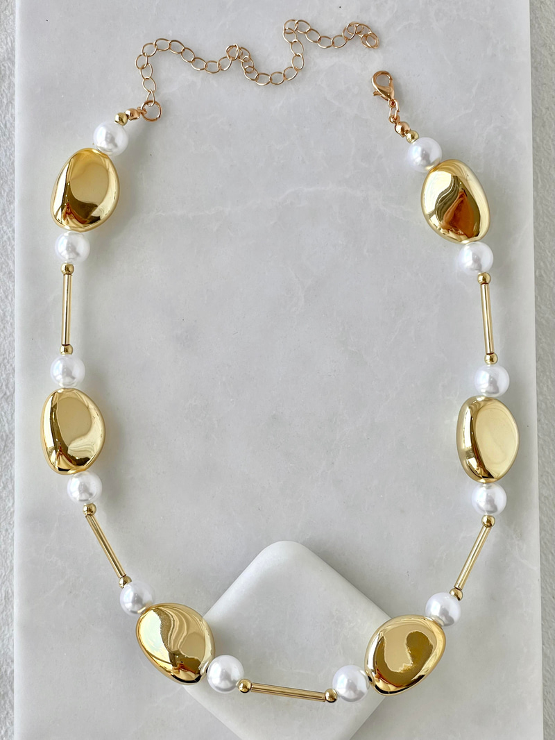 Gold Taş ve Boru Detaylı İncili Kolye