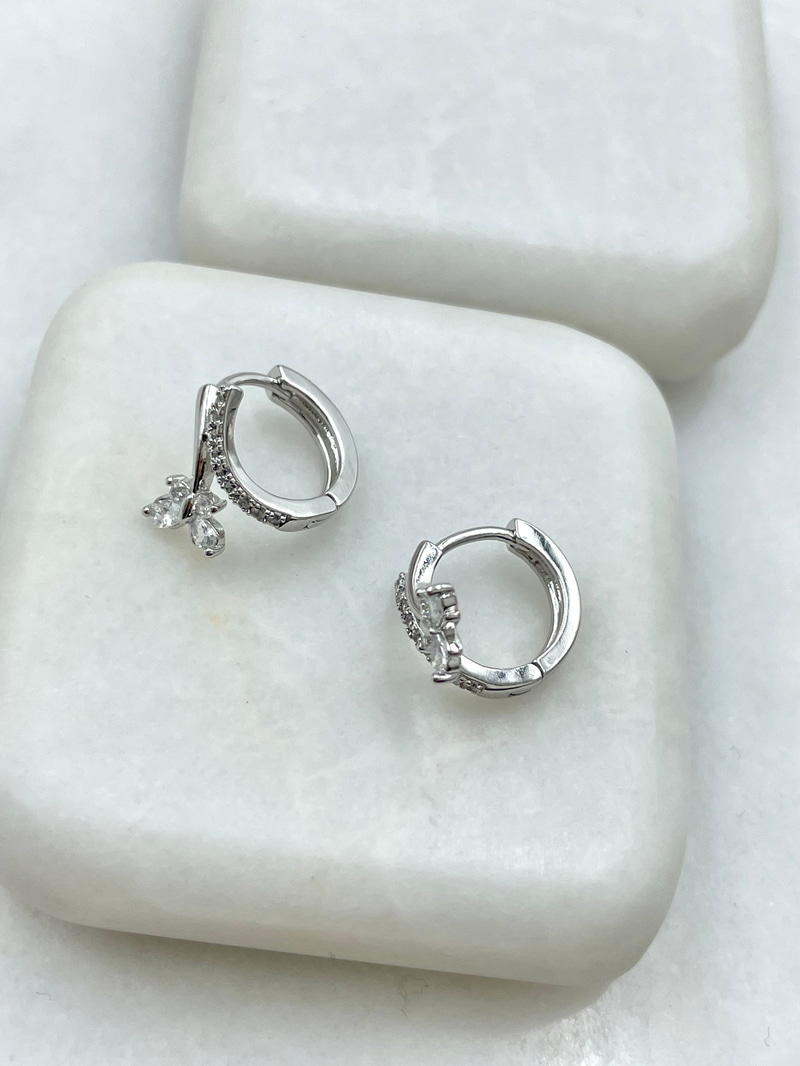 Özel Seri Kristal Taşlı Minimal Kelebek Küpe Gümüş