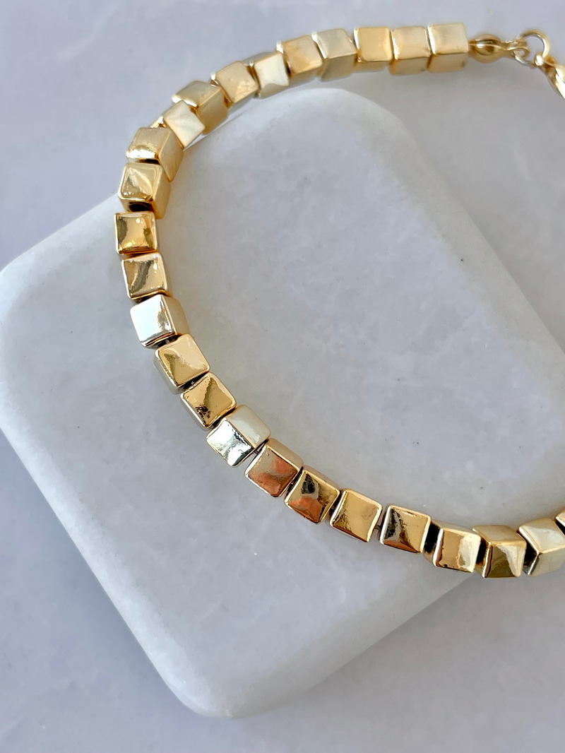 Küp Bileklik Gold