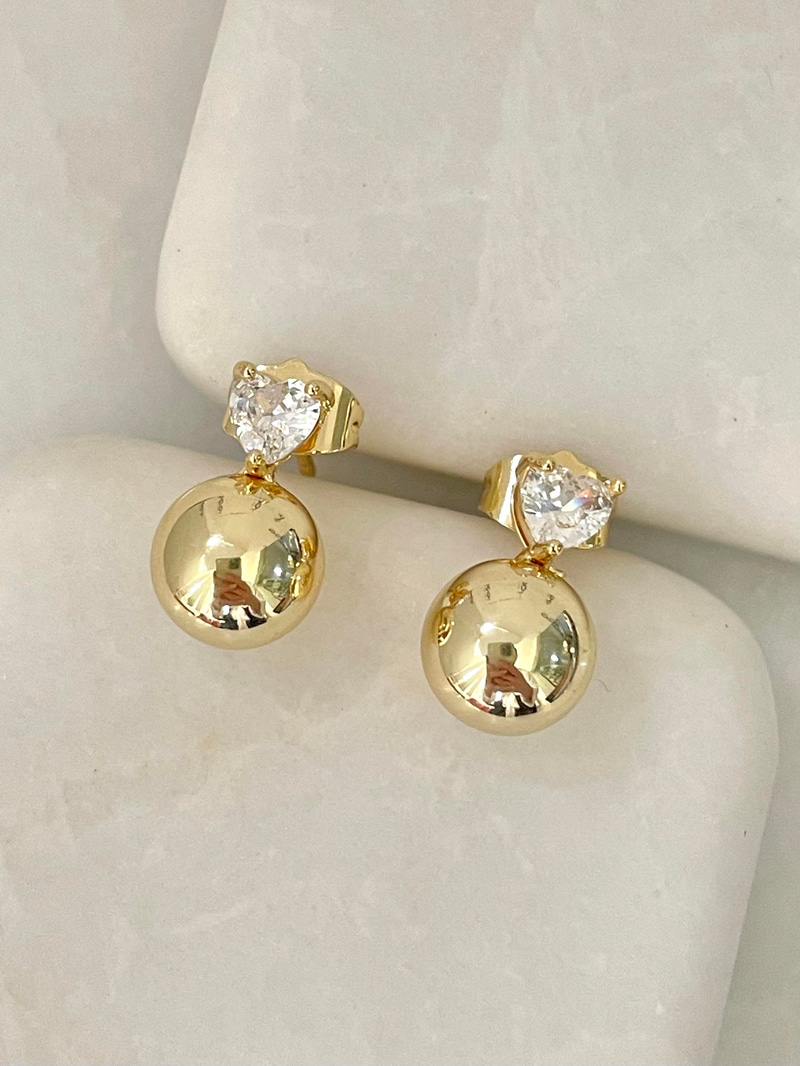 Altın Kaplama Kristal Kalpli Top Küpe Gold