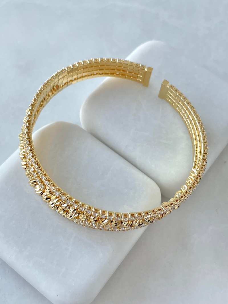 Altın Kaplama Dorika ve Kristal Taşlı Dört Sıra Yaylı Bileklik Gold