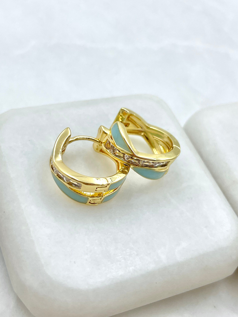 Mineli Kristal Taşlı Çapraz Model Halka Küpe Mavi
