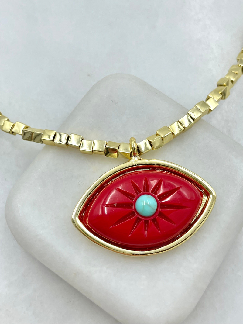 Güneş Sallantılı Küp Boncuk Kolye Kırmızı