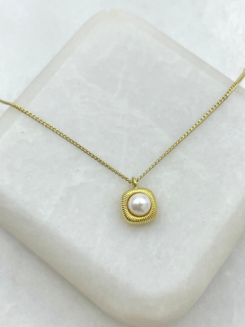 Özel Seri İncili Minimal Kare Kolye 45 cm Gold