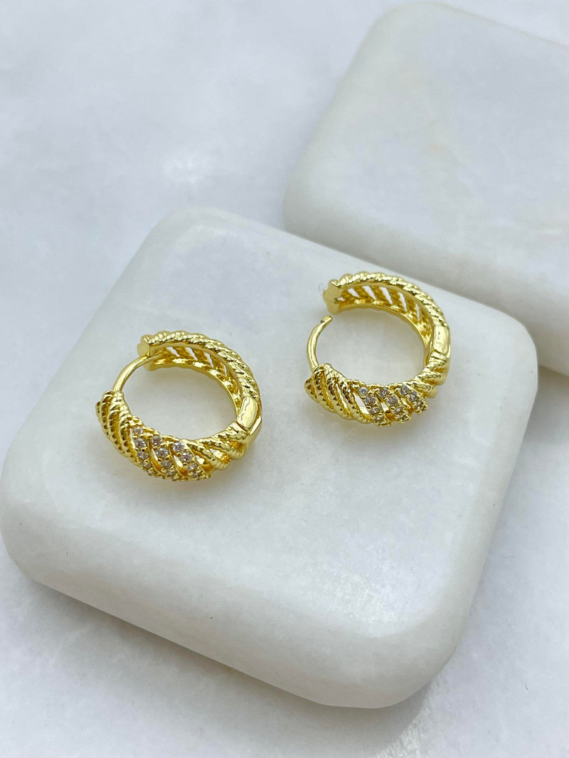 Altın Kaplama Gömme Taşlı Dalga Model Halka Küpe Gold