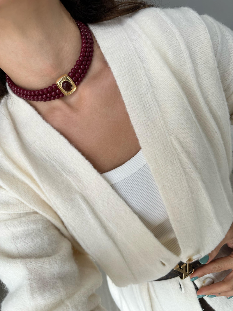 Üç Sıra Boncuklu Vintage Plaka Choker Kolye Bordo