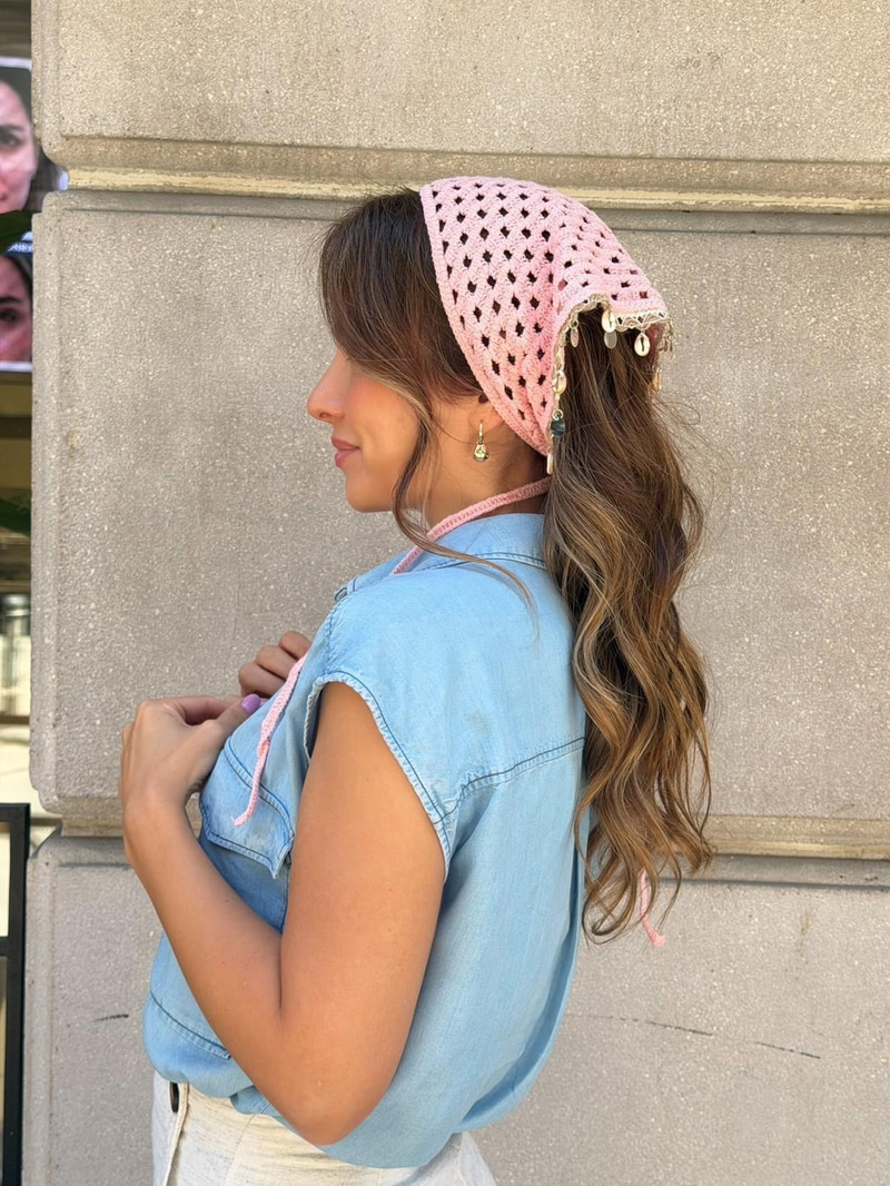 Deniz Kabuğu ve Pul Sallantılı Bandana Pembe