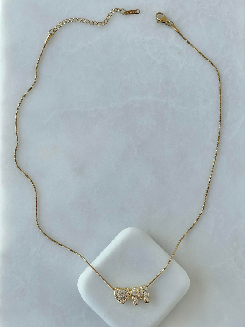 Çelik Gömme Taşlı Kalpli Harf Kolye Gold