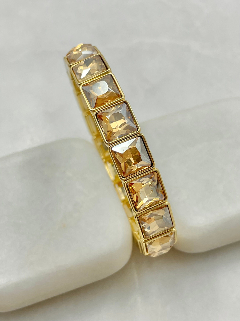 Kare Kristal Taşlı Esnek Bileklik Gold