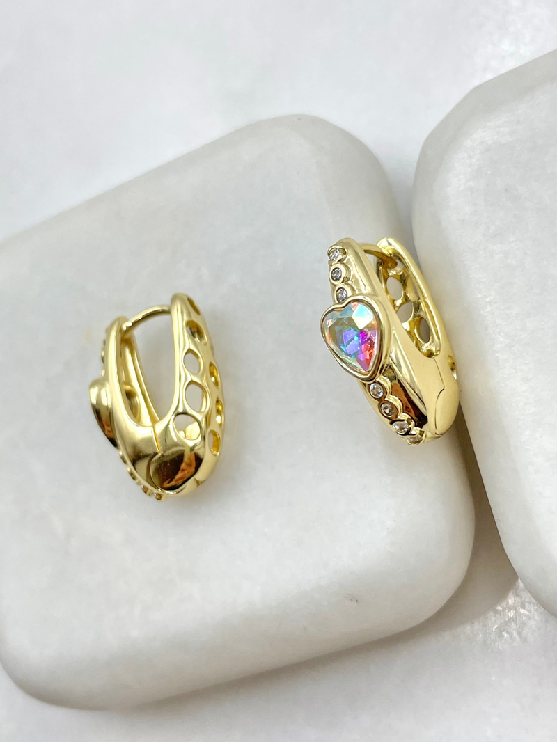 Özel Seri Sıralı Gömme Taş Swarovski Kalp Küpe Gold