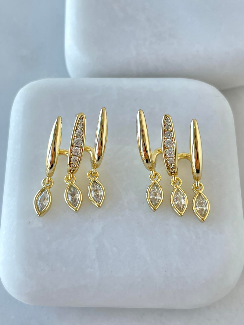 Özel Seri Üçlü Görünüm Kristal Damla Sallantılı Küpe Gold