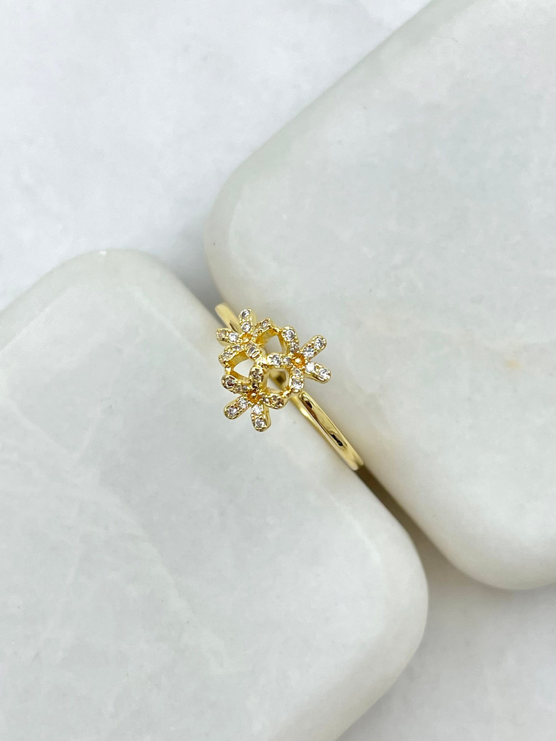 Üçlü Çiçek Model Yüzük Gold