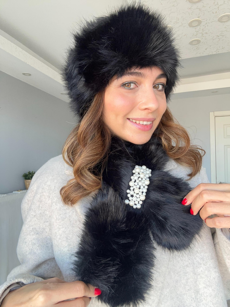 Peluş İnci Model Boyunluk Atkı Siyah