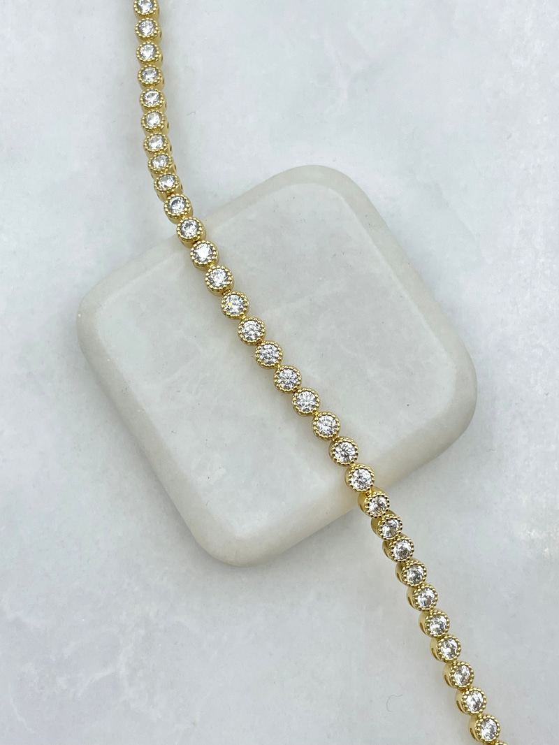 Özel Seri İşlemeli Sıvalı Daire Su Yolu Bileklik Gold